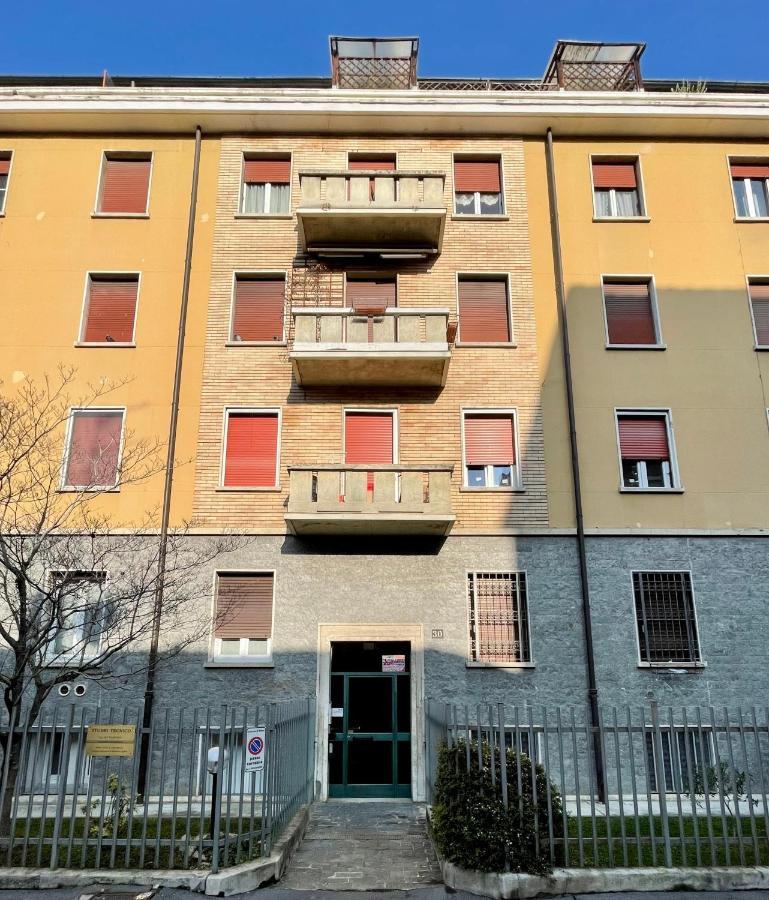 Homiesam - Yellow Dream & City Life Apartamento Milão Exterior foto