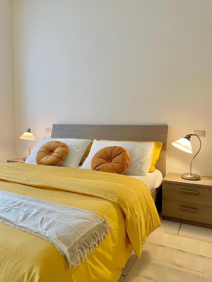 Homiesam - Yellow Dream & City Life Apartamento Milão Exterior foto