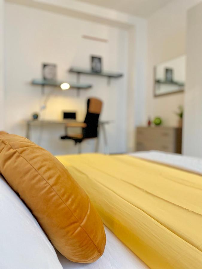 Homiesam - Yellow Dream & City Life Apartamento Milão Exterior foto